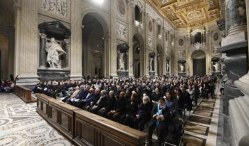 De Donatis, Messa e preghiera per Benedetto XVI, San Giovanni in Laterano, 30 dicembre 2022