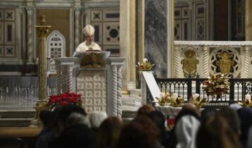 De Donatis, Messa e preghiera per Benedetto XVI, San Giovanni in Laterano, 30 dicembre 2022