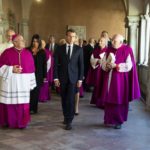 Macron protocanonico d’onore del Capitolo Lateranense